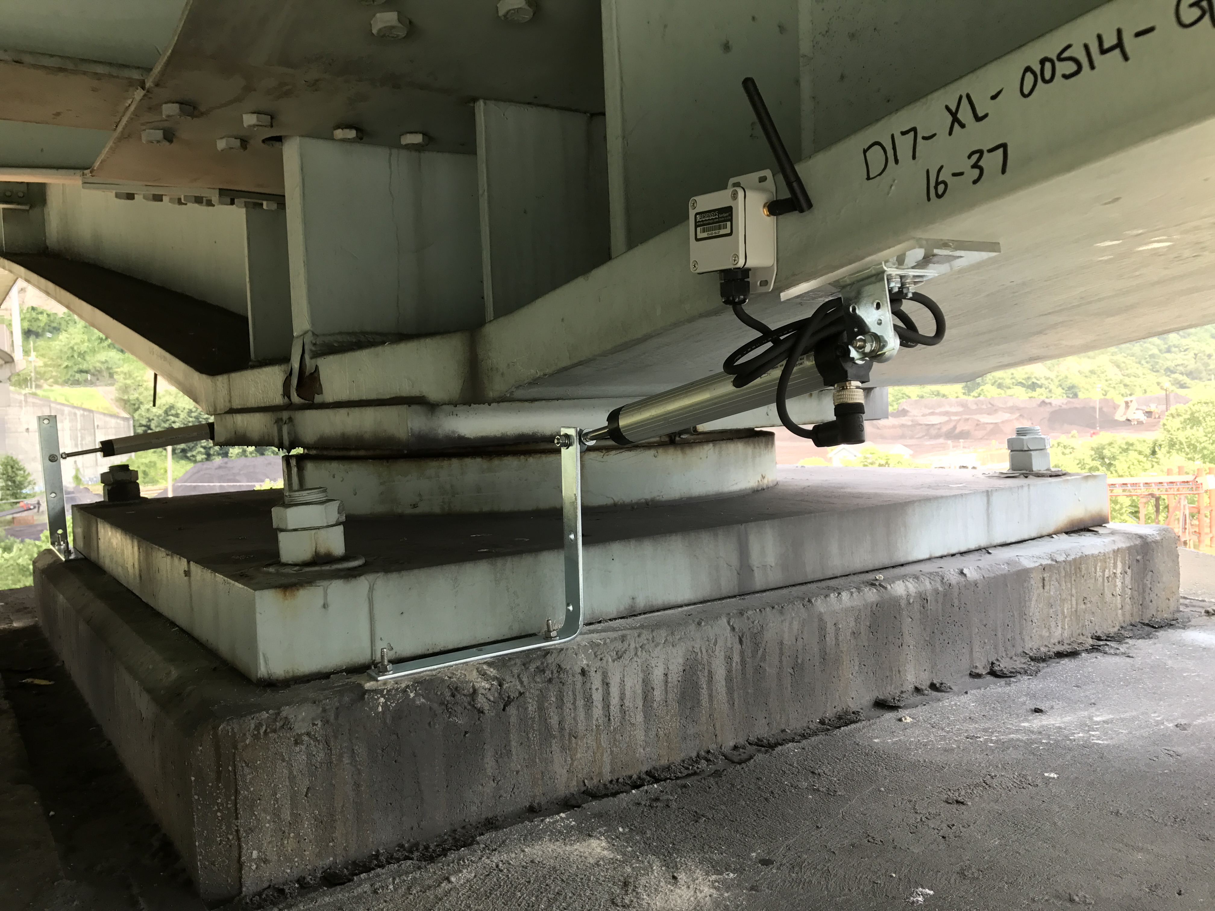 Wireless Displacement sensor for Bridge Expansion Joint Monitoring